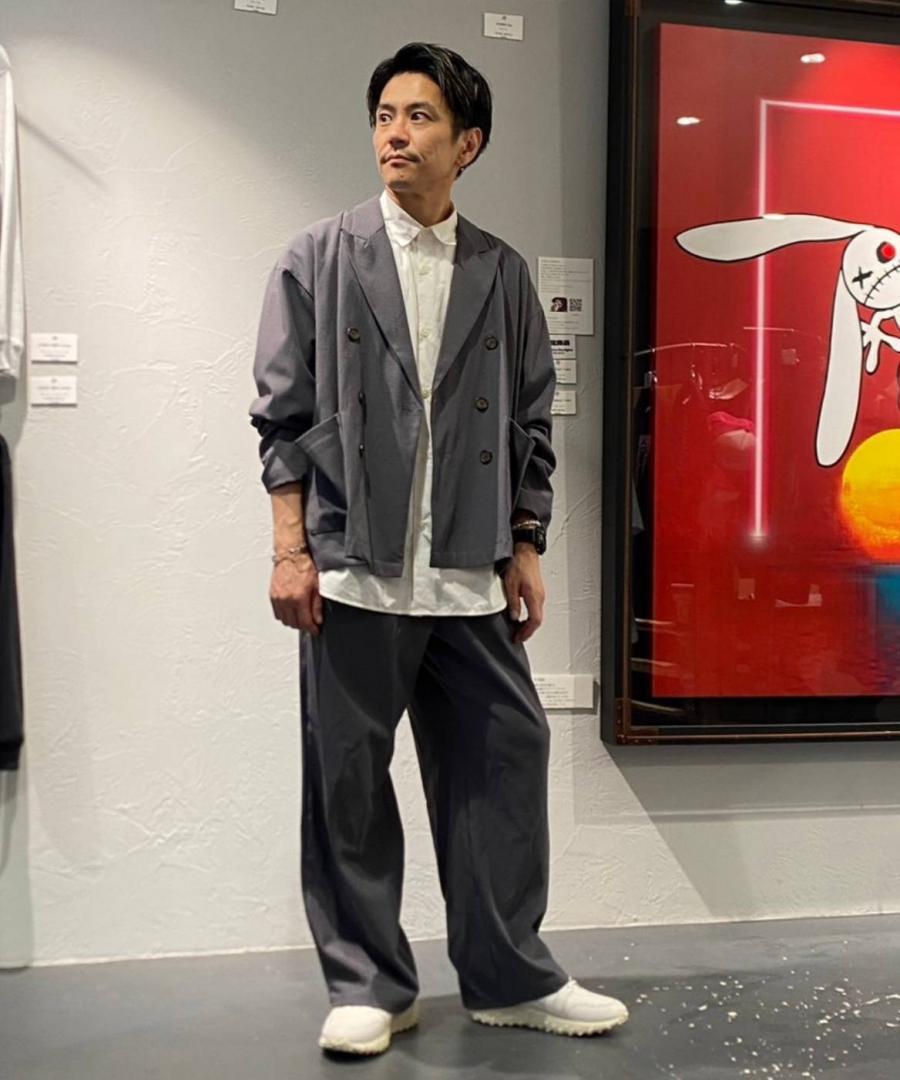 Styling Enlarged Item 01