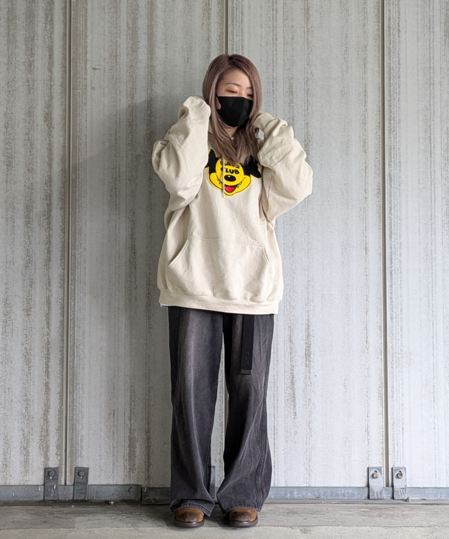 Styling Enlarged Item 01