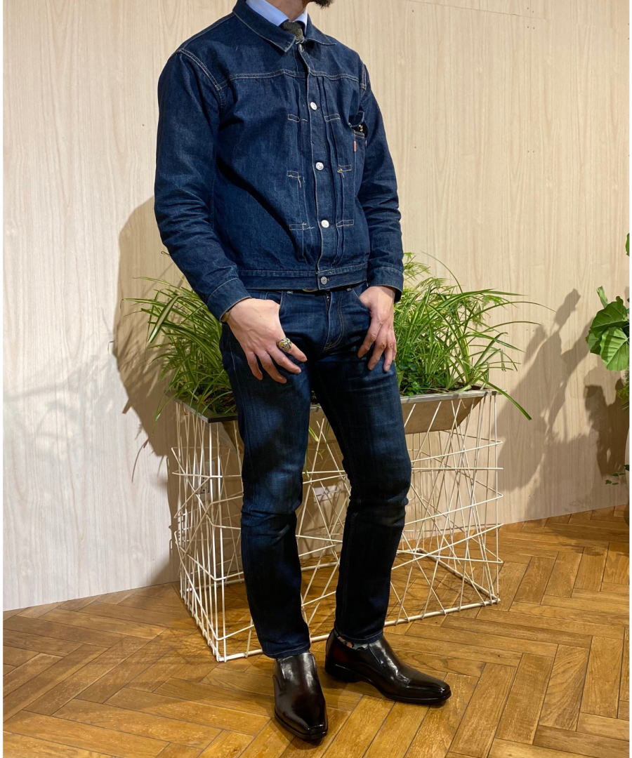 Styling Enlarged Item 01