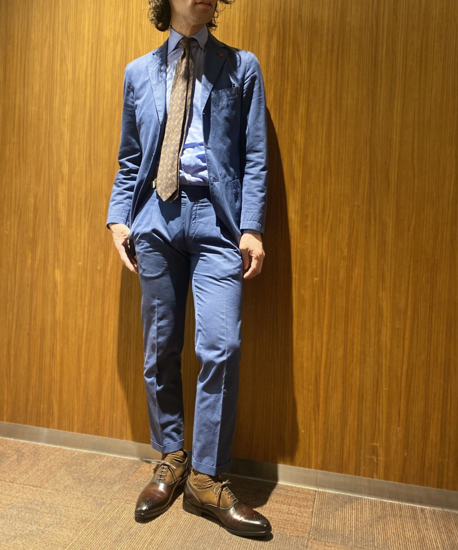 Styling Enlarged Item 01