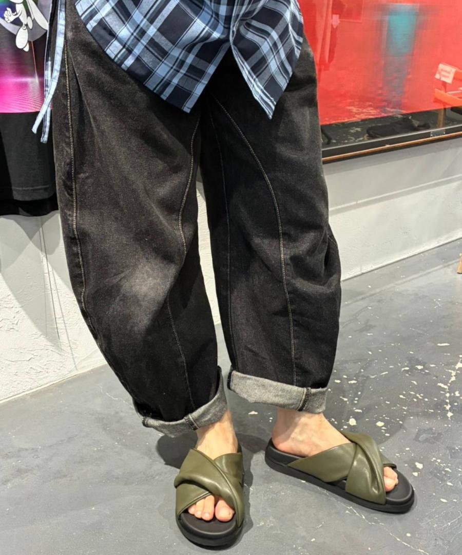 Styling Enlarged Item 01