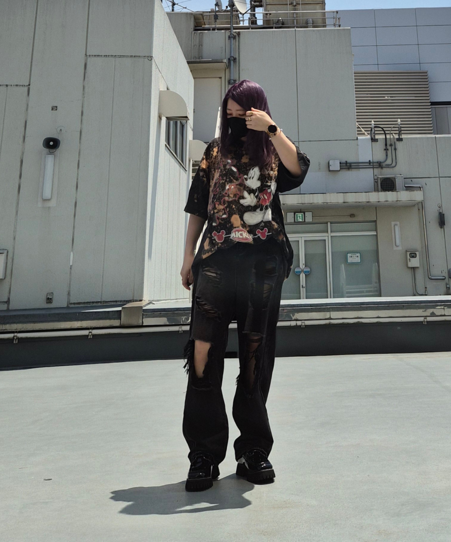 Styling Enlarged Item 01