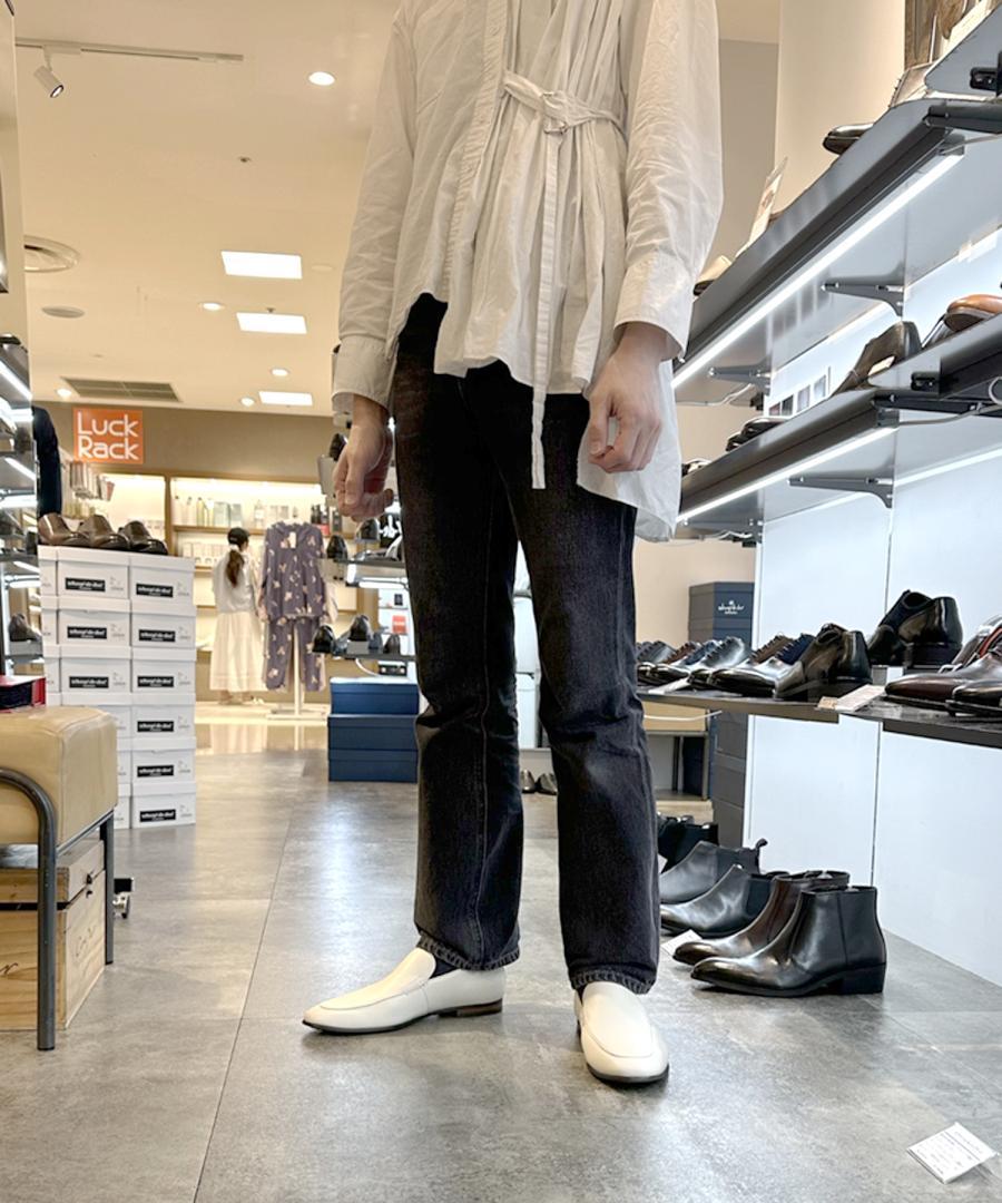 Styling Enlarged Item 01
